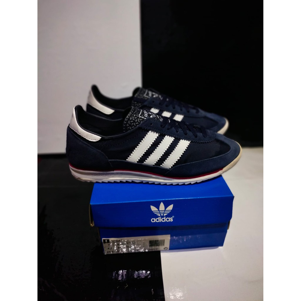 Sepatu Sneakers - ADIDAS XI 72 VINTAGE