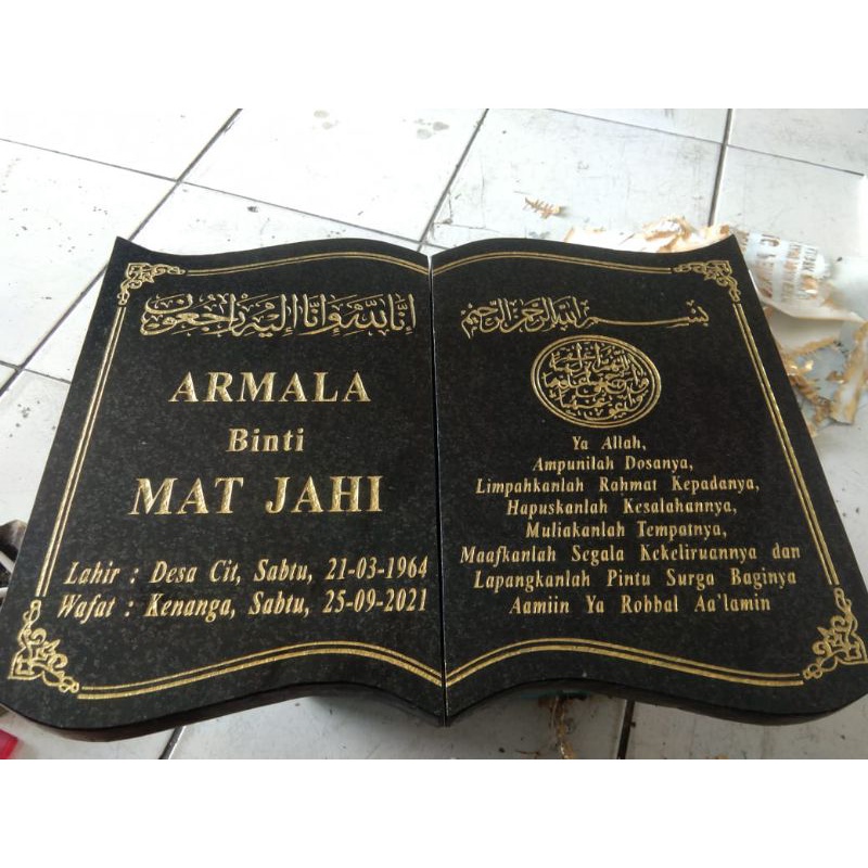 NAMA NISAN BENTUK BUKU MARMER TANPA DUDUKAN