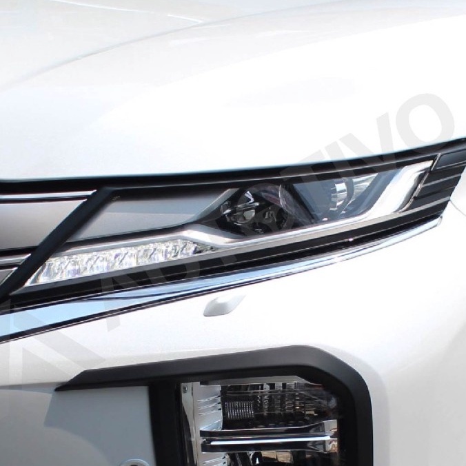 Garnis Lampu Depan Mobil All New Fortuner 2020 Garnish Black