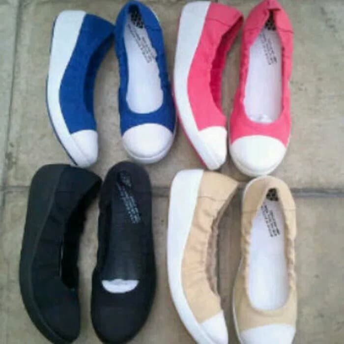 Sepatu fitplop wanita / fitflop Ballerina Canvas - hitam