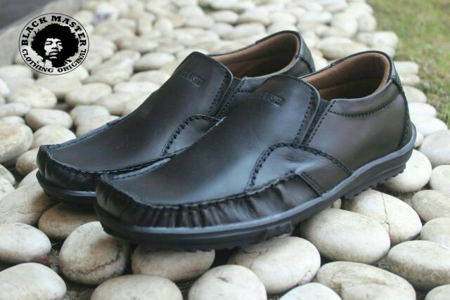 DISC 50% SEPATU KERJA KULIT SLIPON BLACKMASTER RING 05