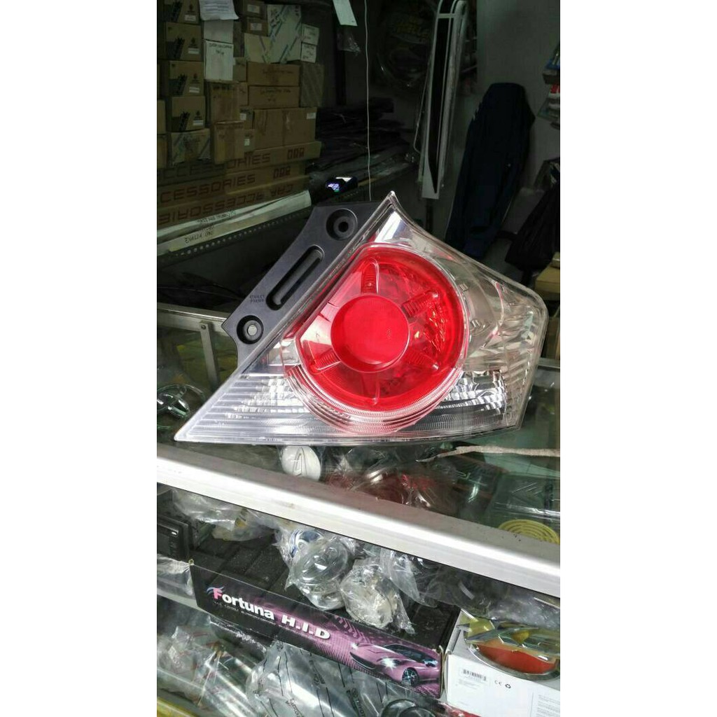 lampu stop belakang honda brio