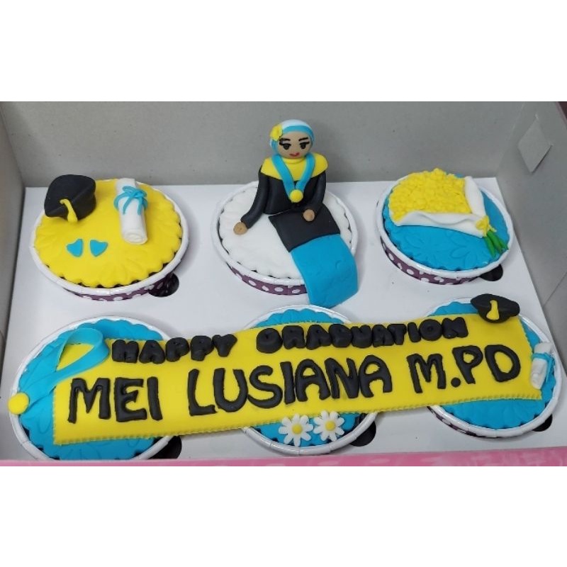 

cupcake wisuda