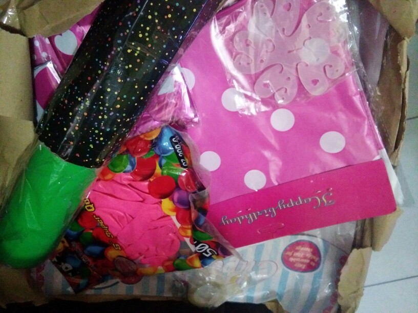 Standing Cake Hello Kitty