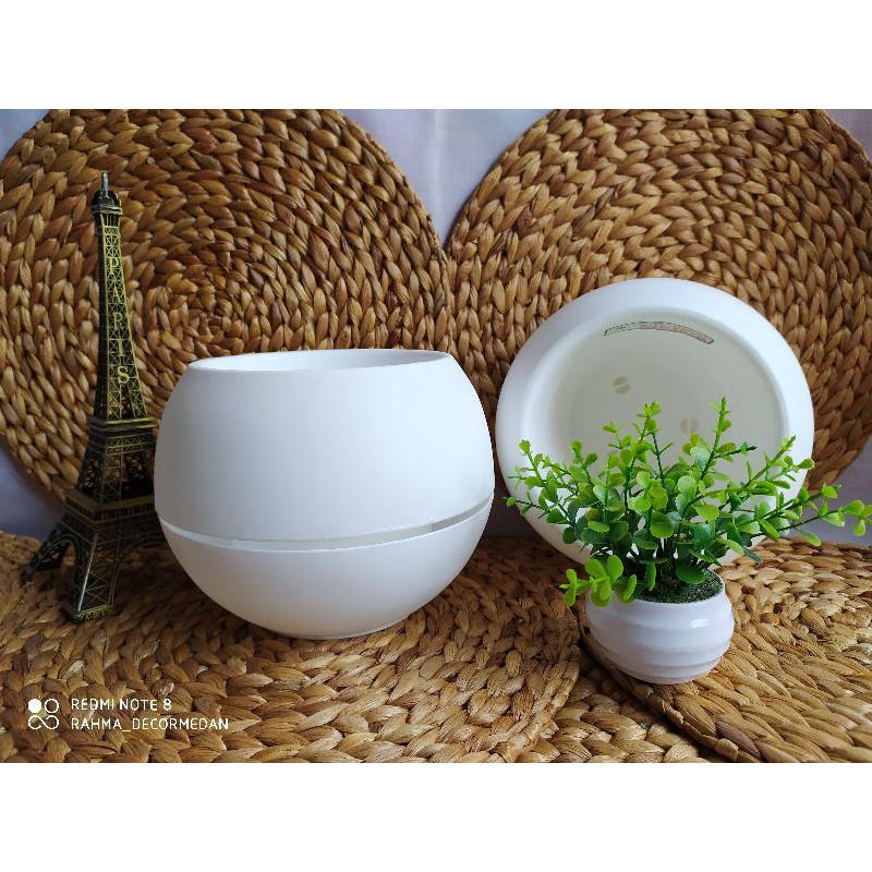 pot vienna Green leaf asli / vienna ori / pot bola / pot bunga / pot plastik / vas bola vienna