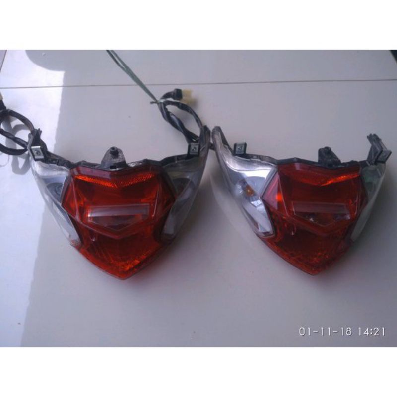 lampu belakang beat fi 2013 2015 set dengan fitting kabel ori second