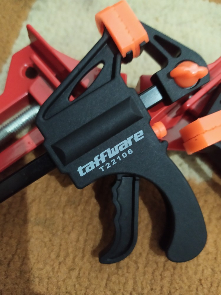 Clamp Penjepit Sudut Frame Kayu 90 Derajat 75mm - Penjepit Sudut