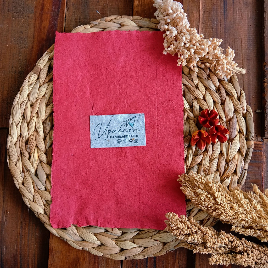 

Kertas Daur Ulang A5 l Maroon l Upakara Handamde Paper l Ramah Lingkungan l A5