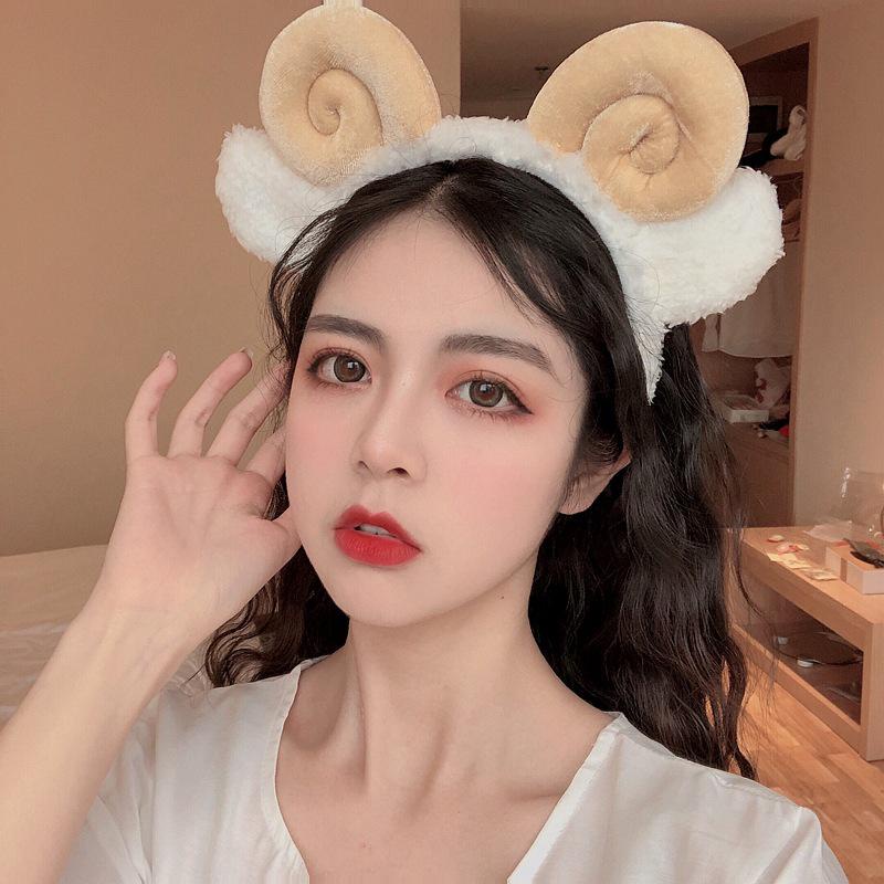 (BOW) Bando Imut Wanita dengan Telinga Bulu Bulat