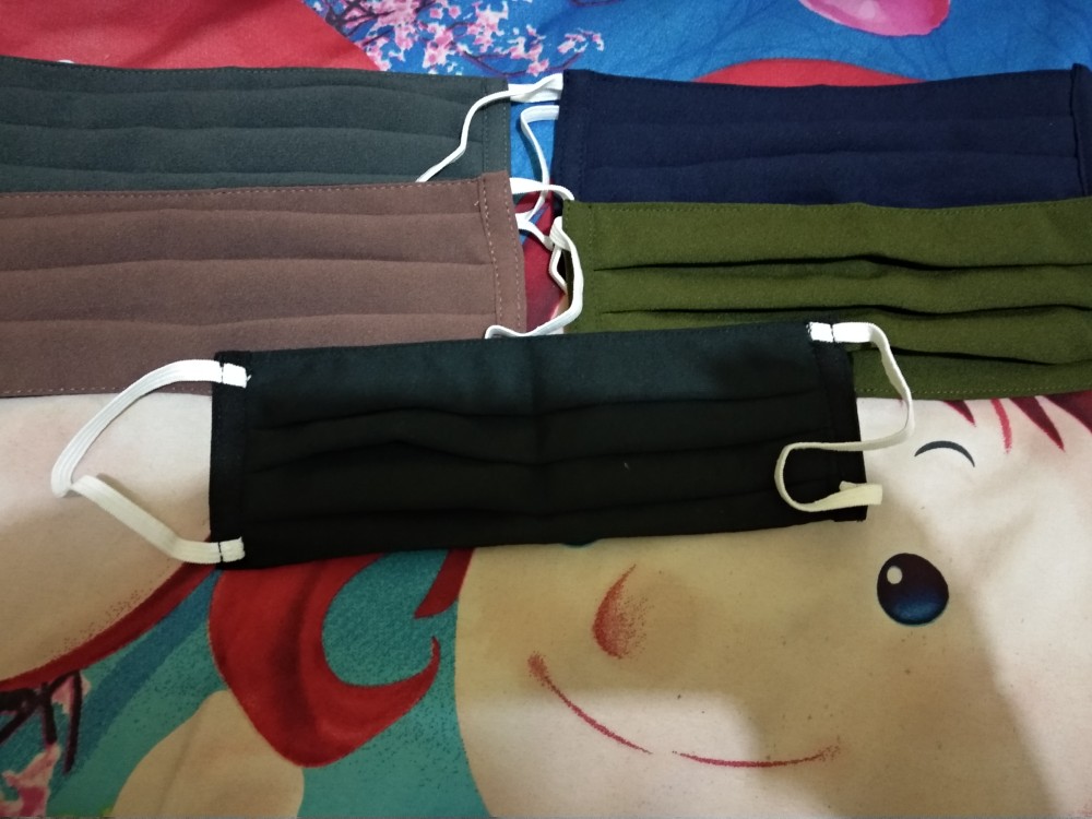 Masker Earlop Kain 2 Lapis