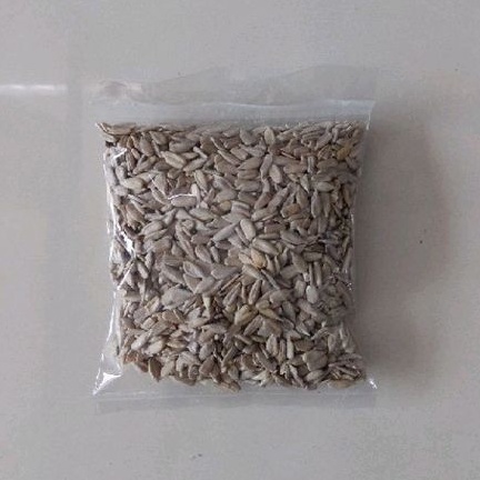 

Sunflower Seeds / Kuaci Mentah Repack 250gr