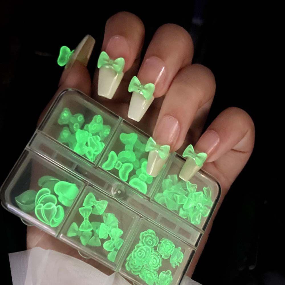 Mxbeauty Luminous Nail Drills Resin Fashion 3D Pesona Kuku Ikatan Simpul Beruang Glow in the Dark Campuran Kristal Dekorasi Kuku