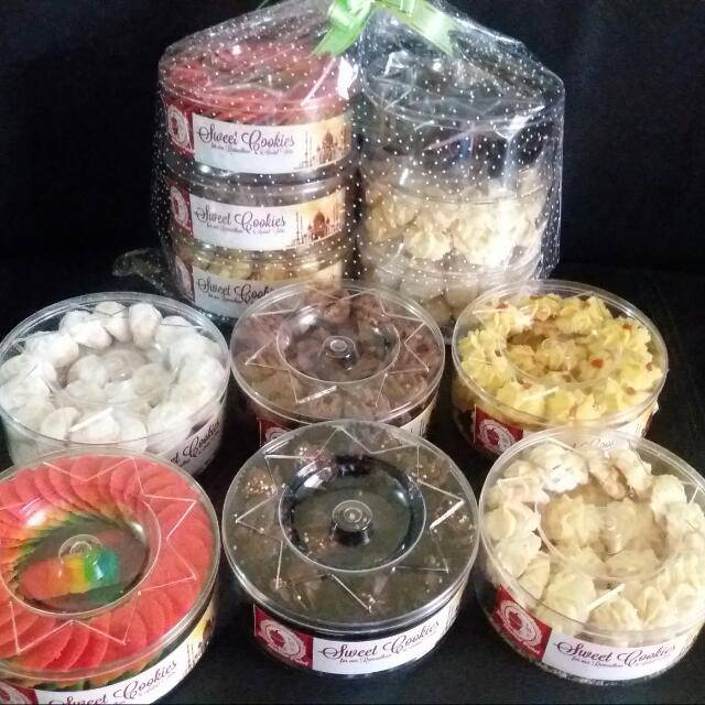 

Paket kue kering lebaran enak dan murah