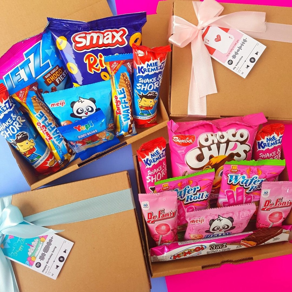 (UKURAN M)HAMPERS SNACK BOX GIFT BOX HAMPERS ULANG TAHUN / SNACK BOX WISUDA / ANNIVESARRY /IDUL FITRI LEBARAN RAMADHAN