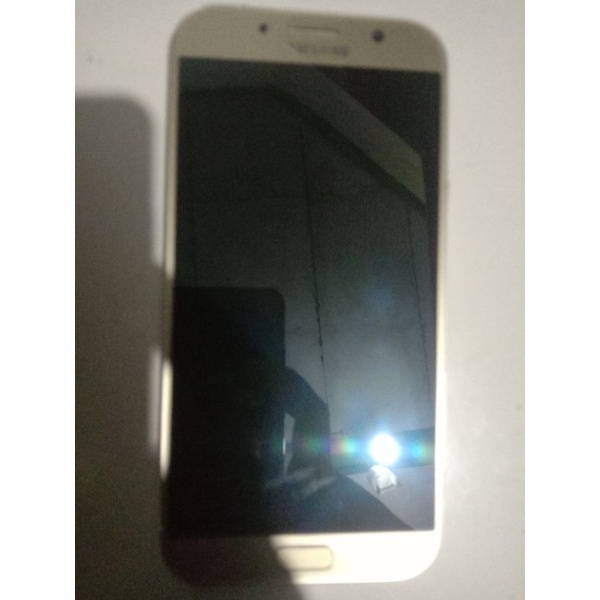 Samsung A7 2017 minus