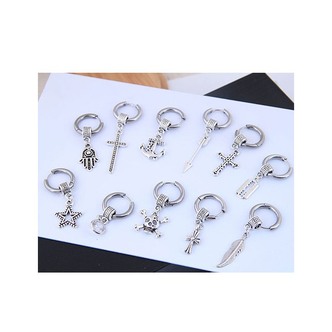 LRC Anting Tusuk Fashion Silver Titanium Steel Five-pointed Star Studs A59346