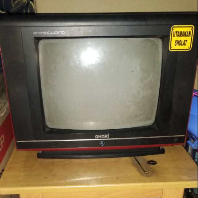 Tv tabung merk akari 21"