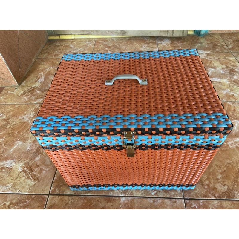 kisa / keranjang / tempat burung merpati / dara