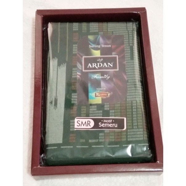 SARUNG TENUN ARDAN FAMILY By Ketjubung Motif Semeru Warna Hijau