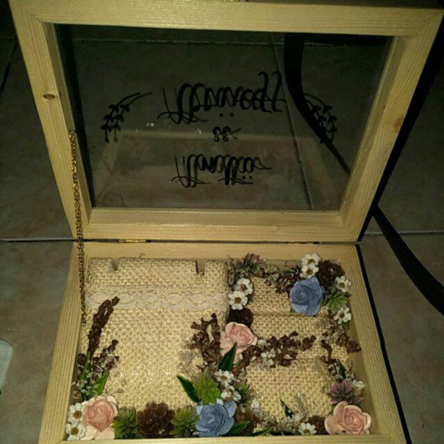 Tempat Perhiasan Cincin Mahar Kotak Perhiasan 3 Ruang