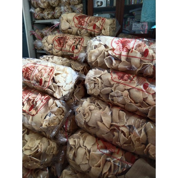 

Kerupuk Bawang Oven