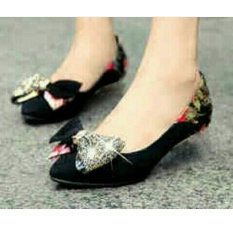 

FLATSHOES BUNGA PITA GLITTER