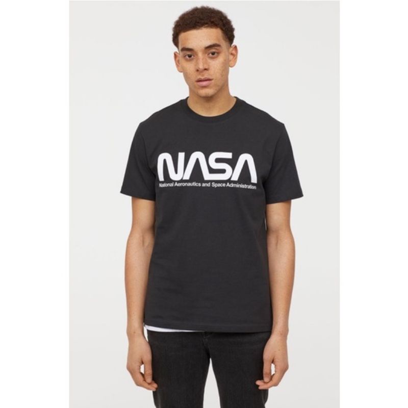H&M Tshirt Motif Nasa & Earth Original Ukuran (S-3XL)