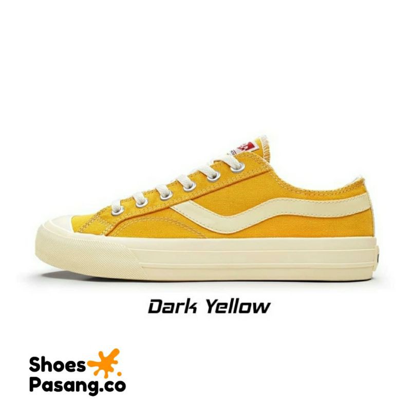 VANTELA PUBLIC LOW DARK YELLOW