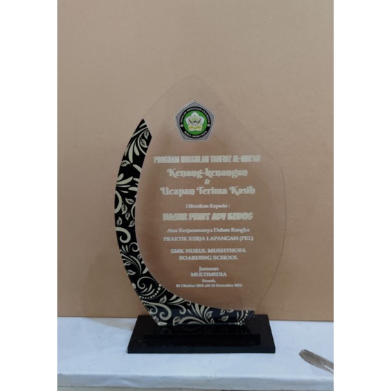 plakat akrilik 10mm tanpa box