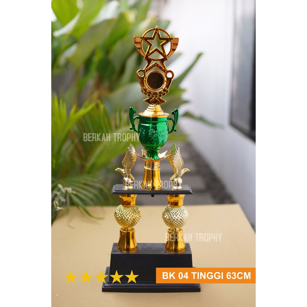 PIALA KAKI 2 MAHKOTA GUCI / PIALA BERGILIR/ PIALA JUARA UMUM