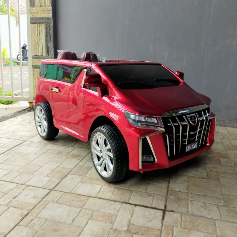 MOBIL AKI ALPHARD EJP 7708