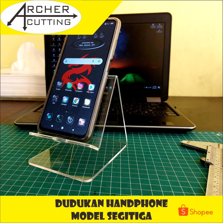 STAND HP DUDUKAN HANDPHONE PHONE HOLDER AKRILIK TIPE SEGITIGA