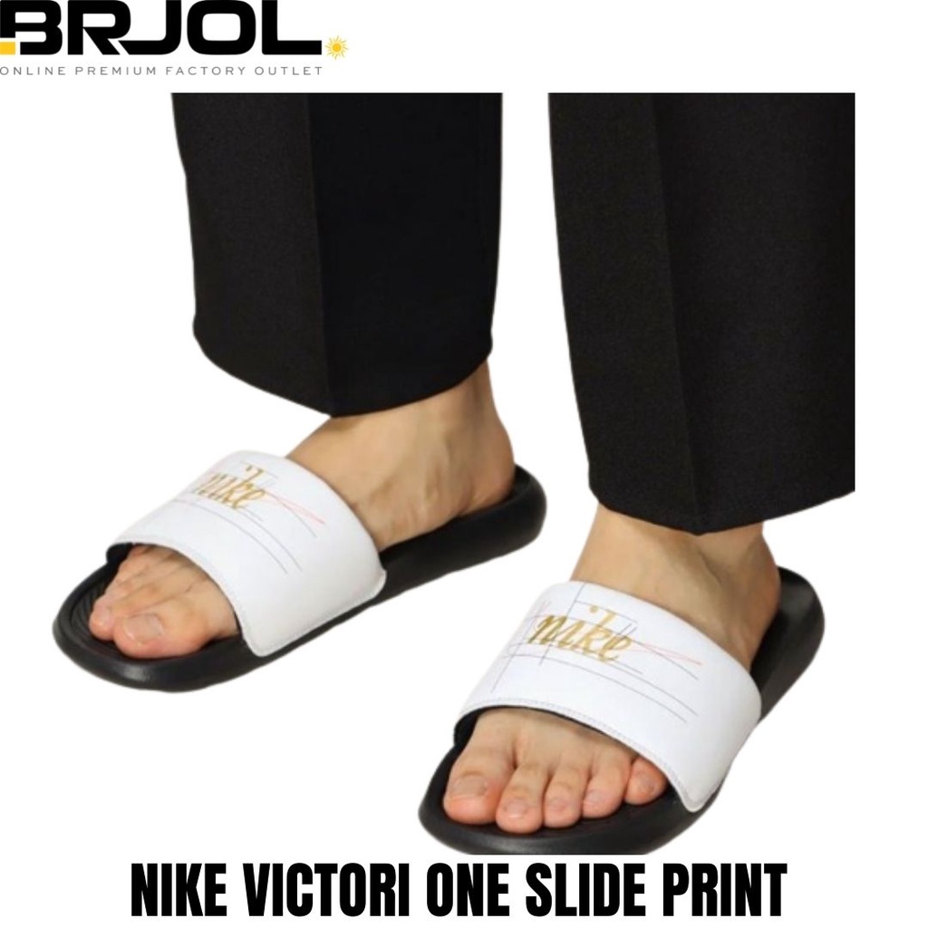 SANDAL PRIA ORIGINAL NIKE VICTORI ONE SLIDE PRINT CN9678103 MEN SWOOSH