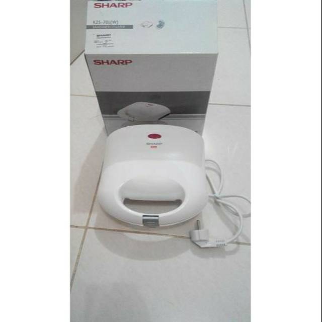 Pemanggang roti sharp