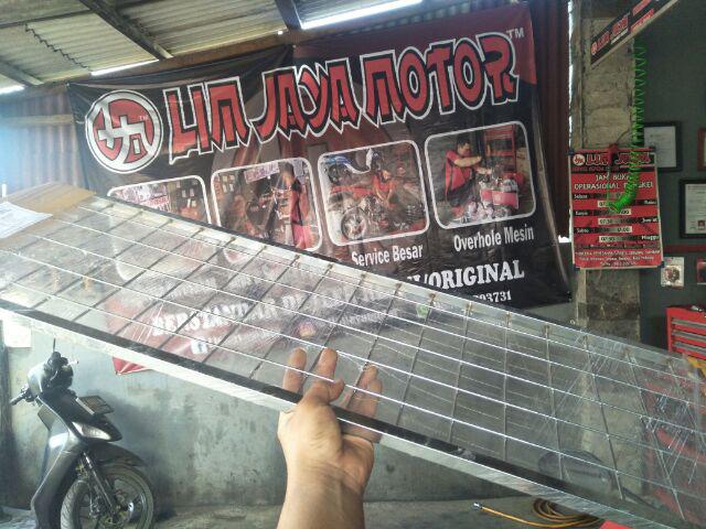 Kawat Ram Besi Chrome 30x100 Cm