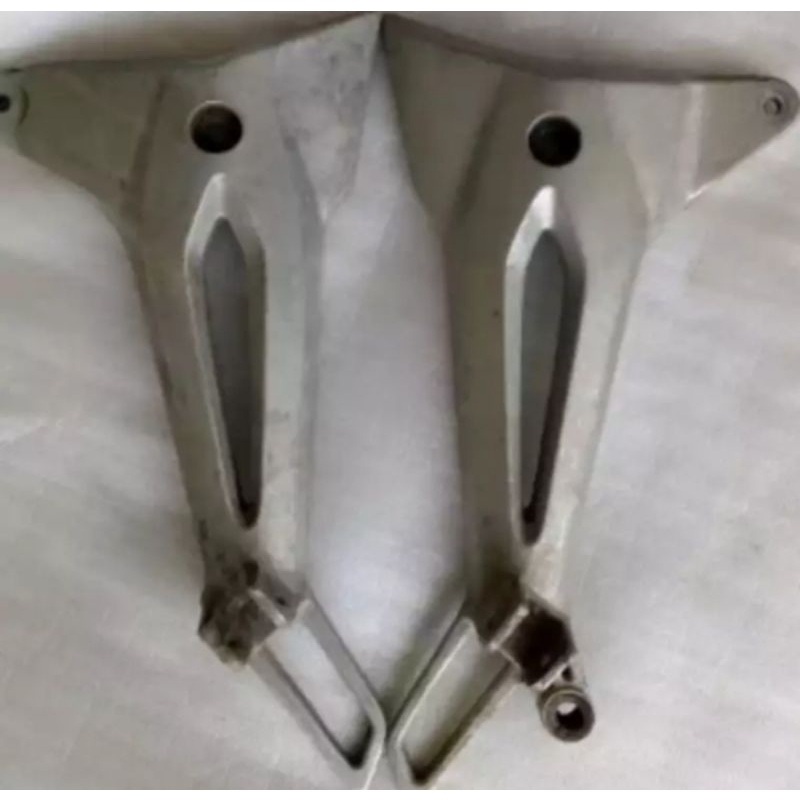 butstepp dudukan knalpot Supra fit new ori