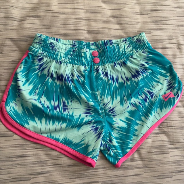 Celana nike BEKAS ukuran M