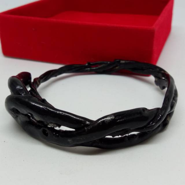 akar bahar hitam combong unik