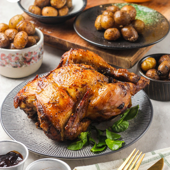 

TERBATAS - PARTY OF 4 ROAST CHICKEN (BUMBU NASIONAL) - NASI JERUK, BASIC PACKAGING
