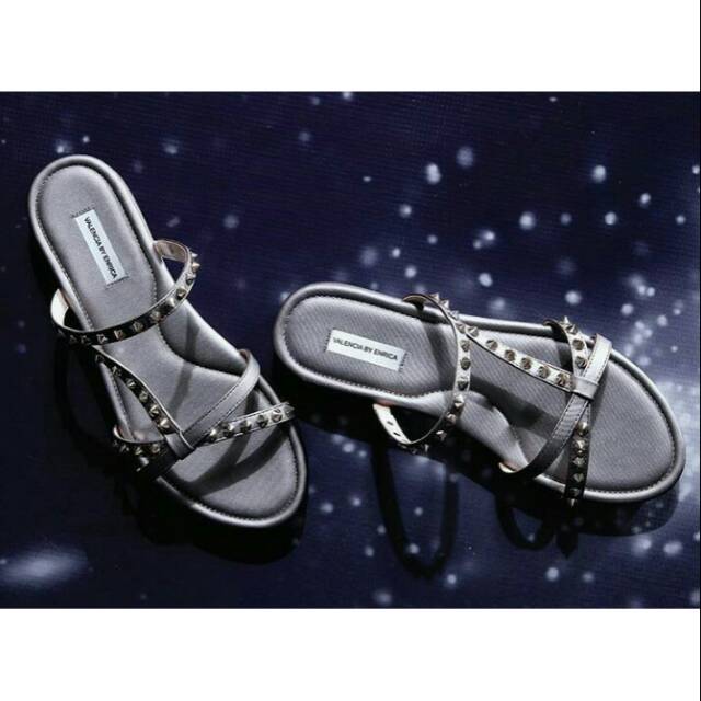 Sandal Valencia By Enrica with Hexagon Studs