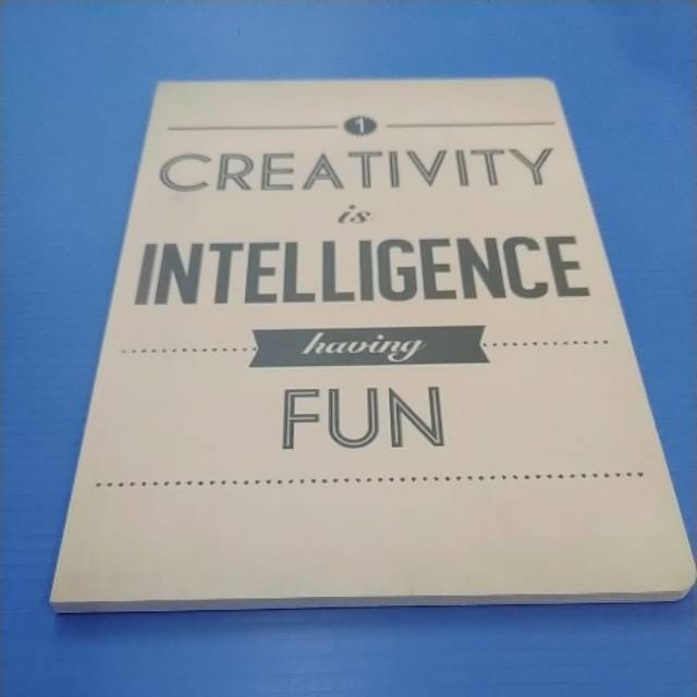 

Buku Tulis Exlesuive A5 80gr (744780)