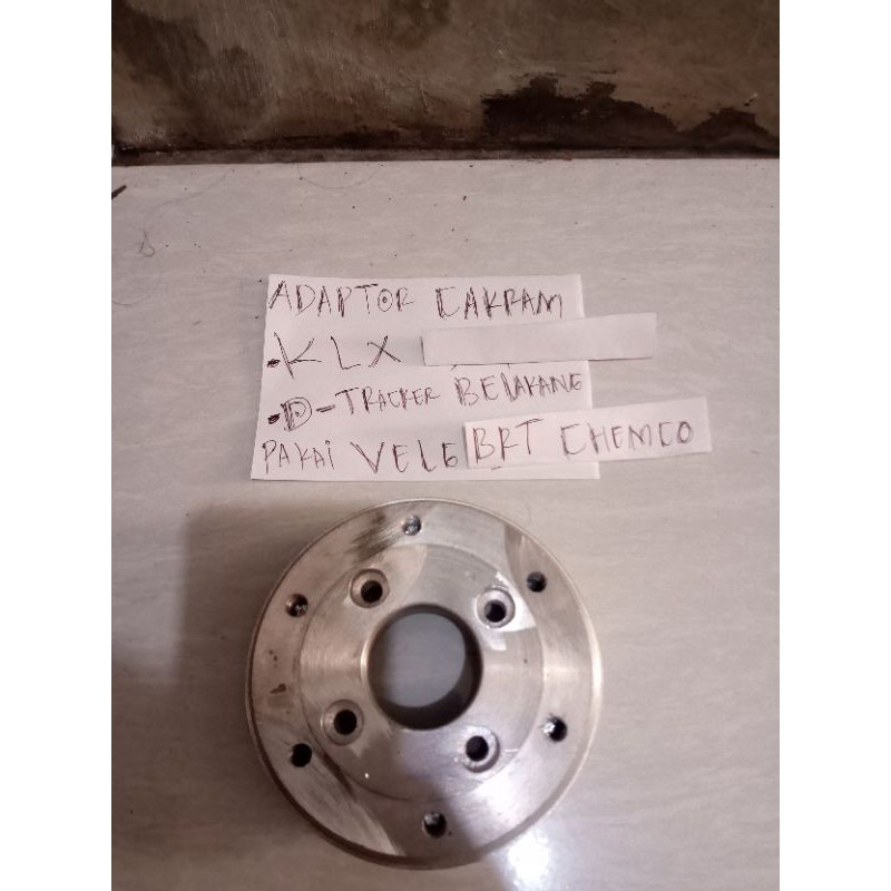 adaptor cakram belakang klx D-Tracker pakai velg racing BRT CHEMCO plendes cakram belakang KLX