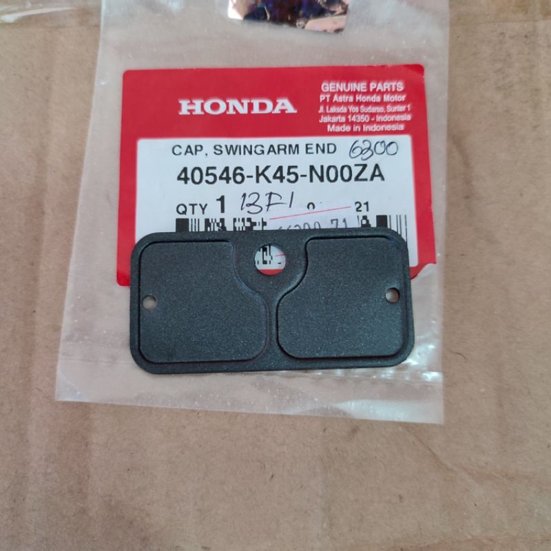 40546-K45-N00ZA Tutup Swing Arm Penyetel Rantai Honda CB150 R Led 2017