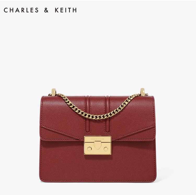 Tas Selempang wanita medium Charles and Keith / Woman Push LockFront Flap sling bag Original Cnk