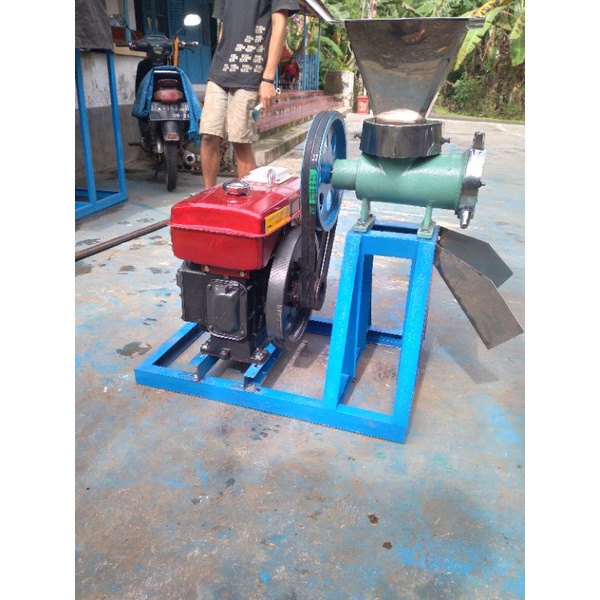 Mesin Giling Daging Kapasitas Besar