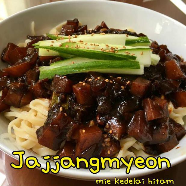

GRATIS ONGKIR (Include Danmuji) Homemade Jajjangmyeon /mie kedelai hitam Korea Halal MN273