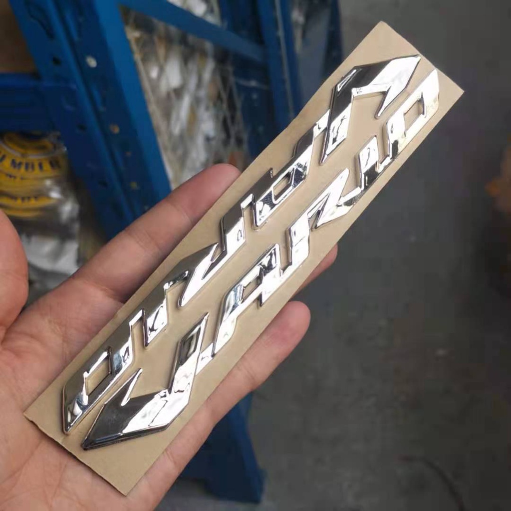 Emblem Vario 150 125 Timbul 3D Sepasang 2 Pcs Kanan dan Kiri Aksesoris Stiker Sticker Chrome Krom Badge Logo Huruf Tulisan Sepeda Motor Honda Untuk Dekorasi Warna Silver Gold Techno Tekno 110 160 List Original Satu Sett Emlem Setiker Kualitas Tinggi