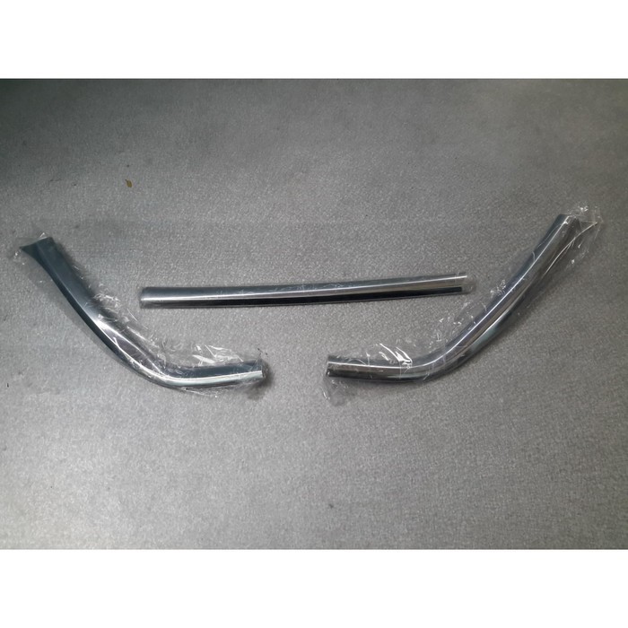 LIST GRILL CHROME AVANZA 2016