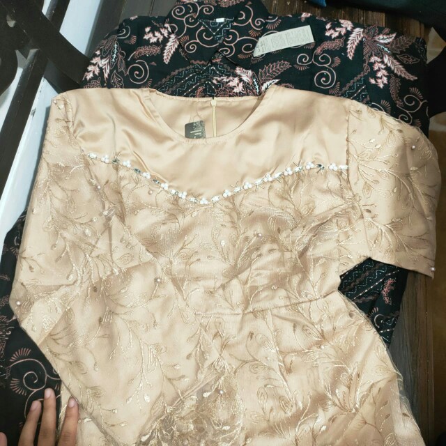 Couple Batik Terbaru 2021 Brukat Premium Sarimbit Batik Kebaya Batik Rnb Batik Couple Keluarga