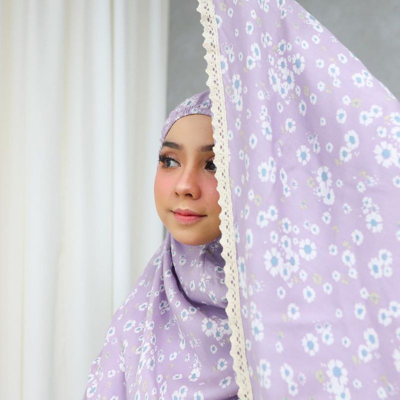 Mukenah Daisy by Fahijablove